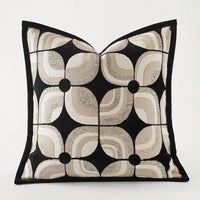 Housse de coussin décorative aux couleurs subtiles