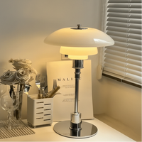 NORDILUX – Lámpara de mesa minimalista regulable con luz LED cálida
