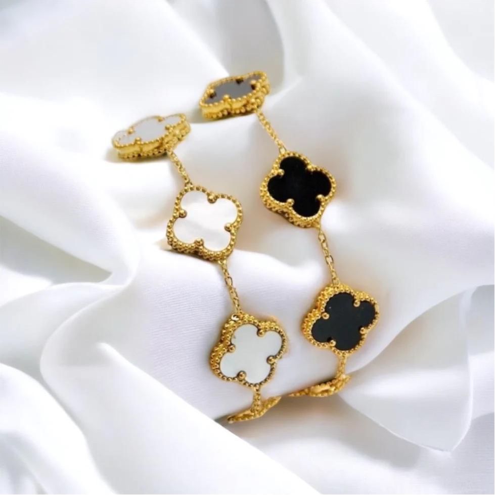 Olvoria | Clover Luck Bracelet | Elegant and Hypoallergenic | Adjustable