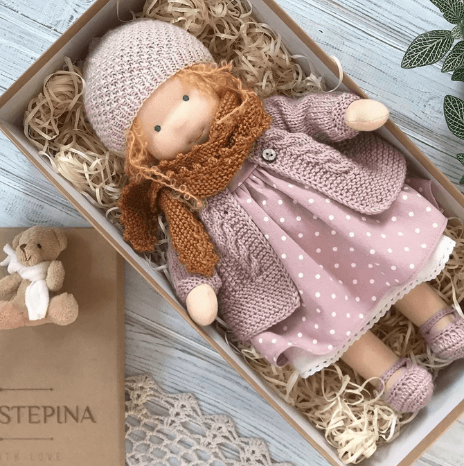 Olvoria | Handmade Waldorf Cuddle Doll – Poppi