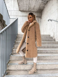 Abrigo trench de peluche
